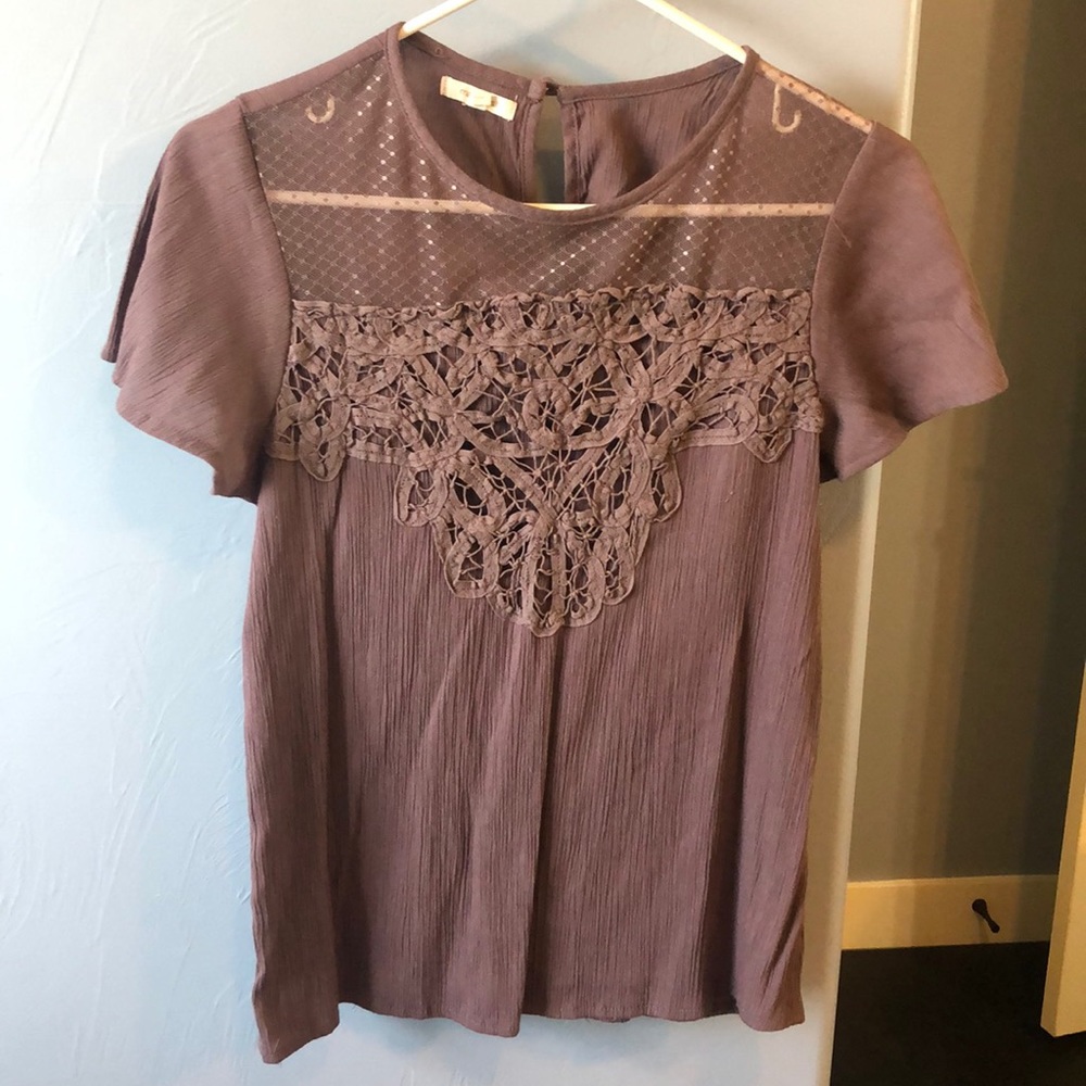 Short sleeve blouse